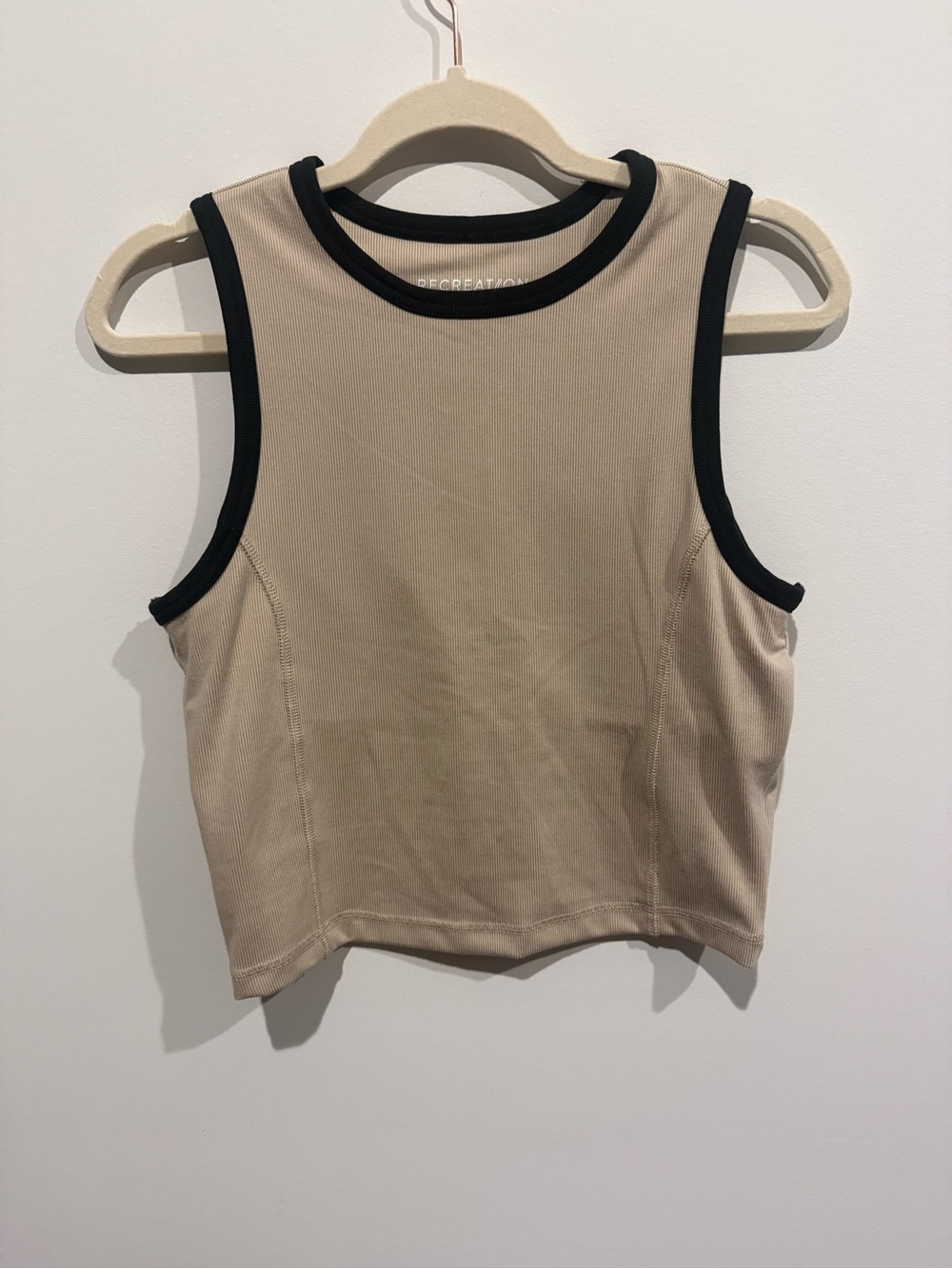 Recreation Athletic Sleeveless Contrast Trim Tank Top - Beige/Black. Size Medium